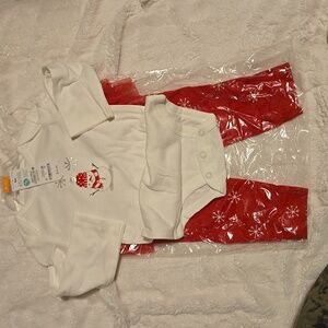 2pc baby Christmas outfit with a tutu on the pants